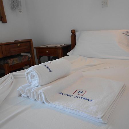 Zorbas Hotel & Studios Pythagóreion Kamer foto