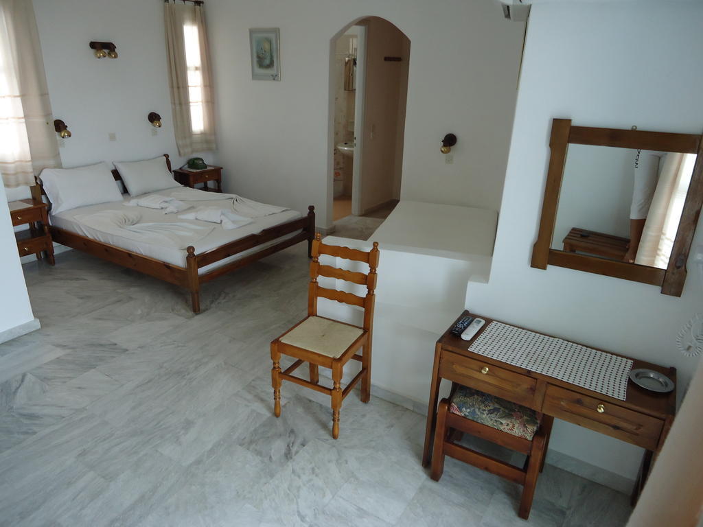 Zorbas Hotel & Studios Pythagóreion Kamer foto