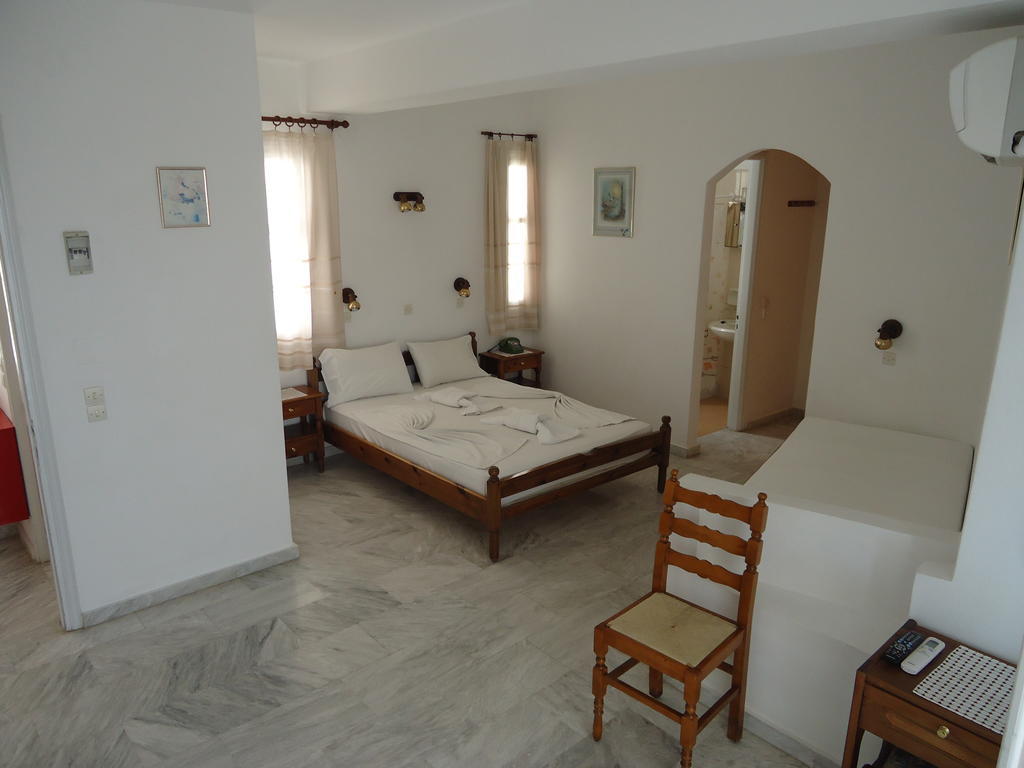 Zorbas Hotel & Studios Pythagóreion Kamer foto